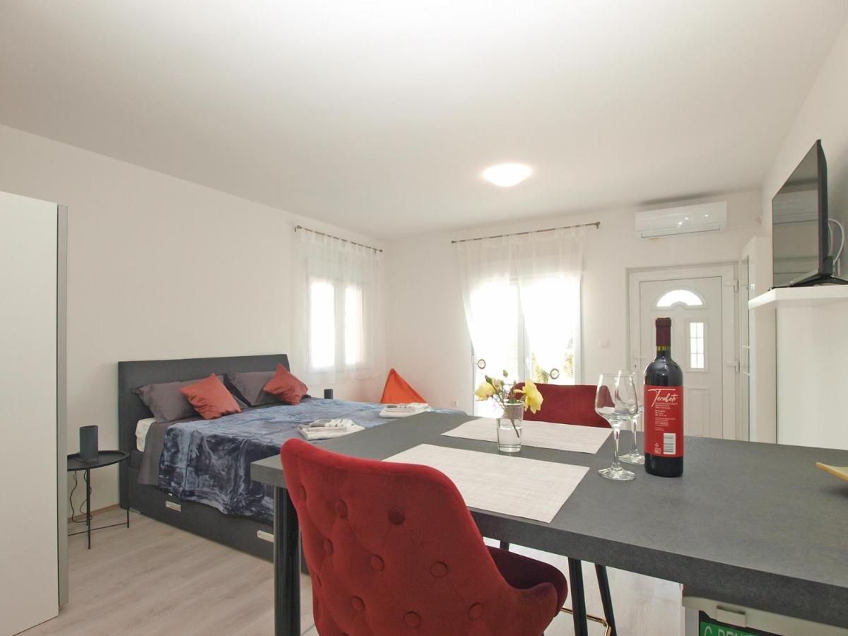 Apartment Florinda 2091 Pula Exterior foto