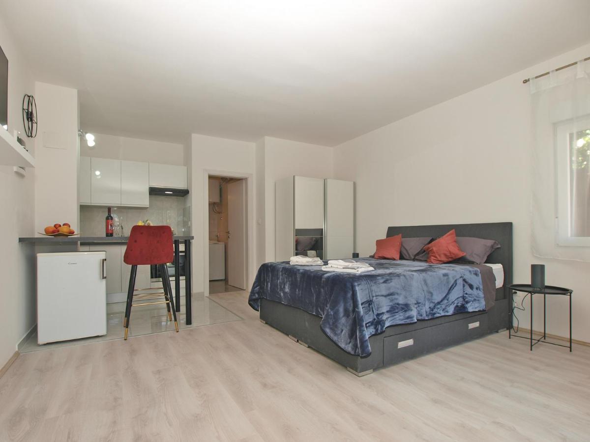 Apartment Florinda 2091 Pula Exterior foto